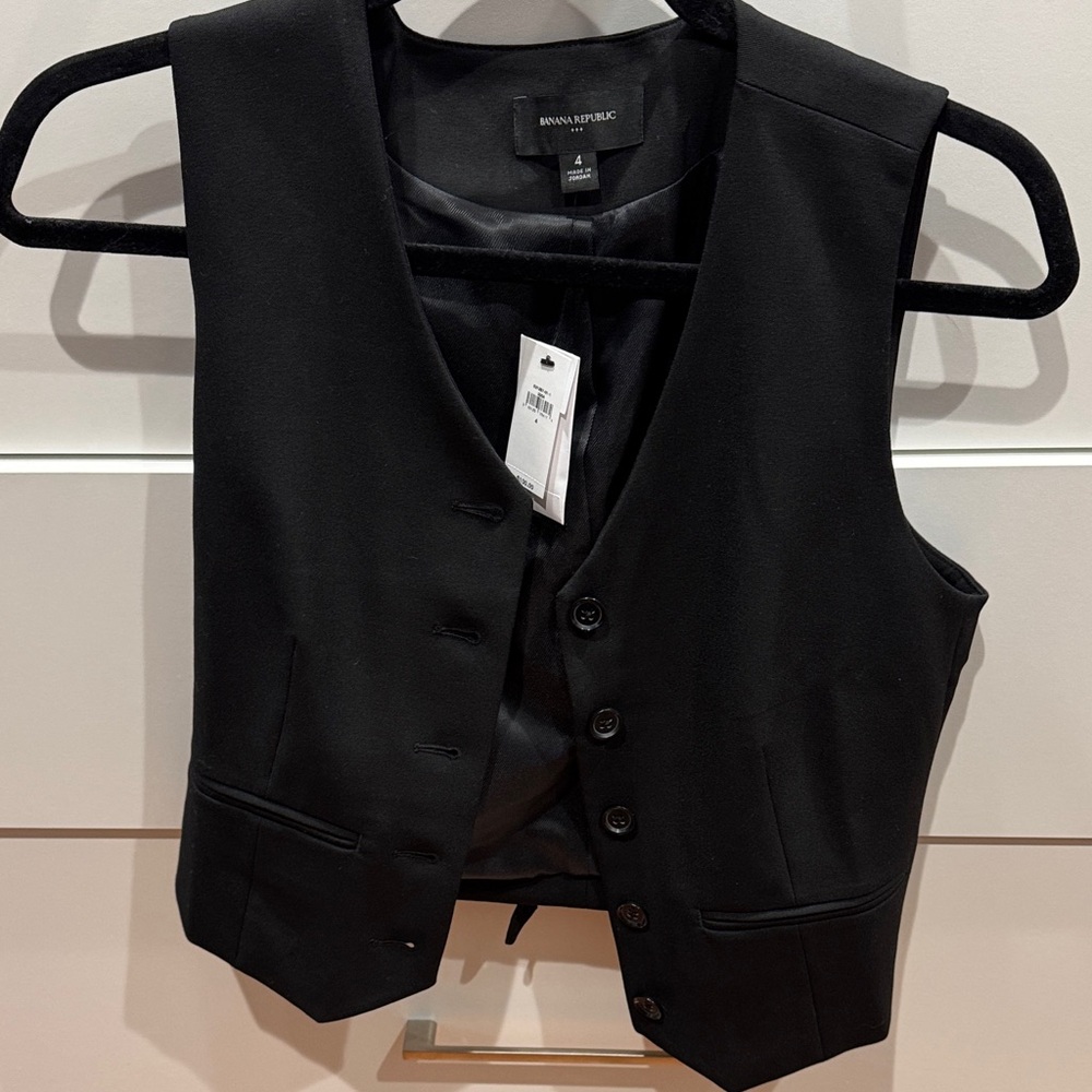 Banana Republic Black Sleeveless Vest